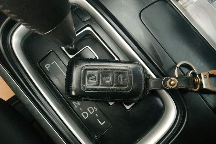 Used Mitsubishi Outlander 2018 2.0L Two-Wheel-Drive Jiale Edition 7-Seater
