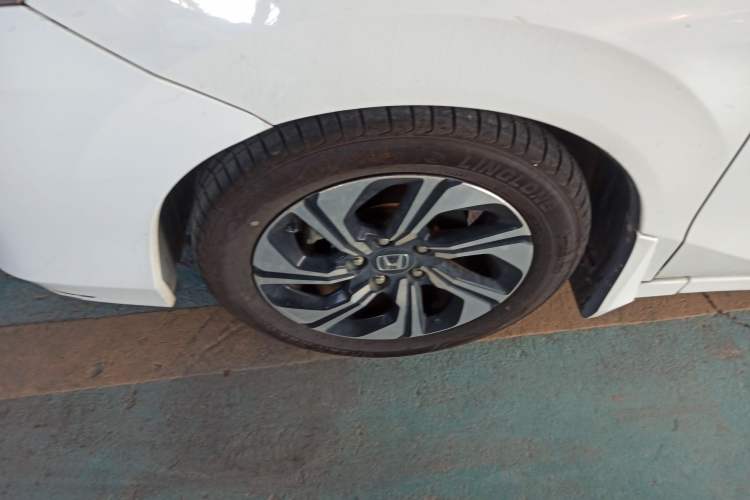 Used Honda Crider 2016 1.8L CVT Luxury Edition
