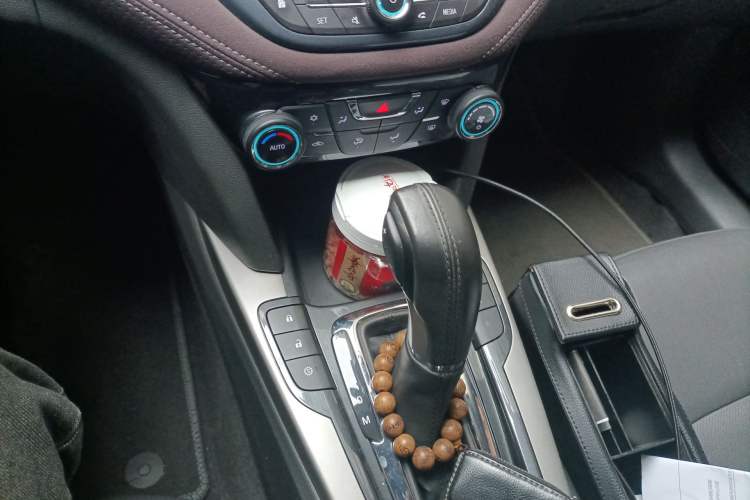 Used Chevrolet Malibu 2018 530T Automatic Luxury Edition Gear Lever