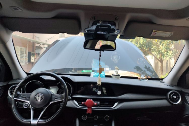 Used Alfa Romeo Stelvio 2017 2.0T 200HP Elite Edition Headliner