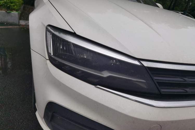 Used Volkswagen Lamando 2021 230TSI DSG Fashion Edition Right Front Headlight