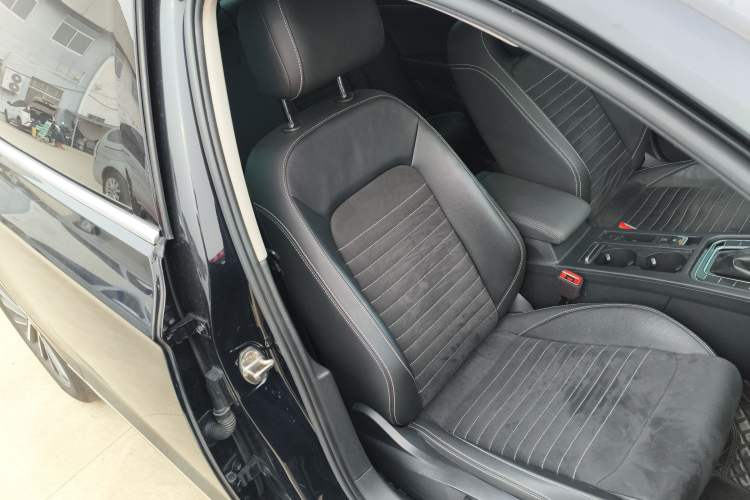 Used Volkswagen Magotan 2020 330TSI DSG Luxury Edition