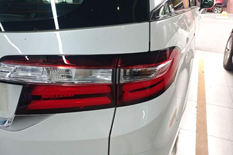 Used Honda Odyssey 2018 2.4L Luxury Edition
