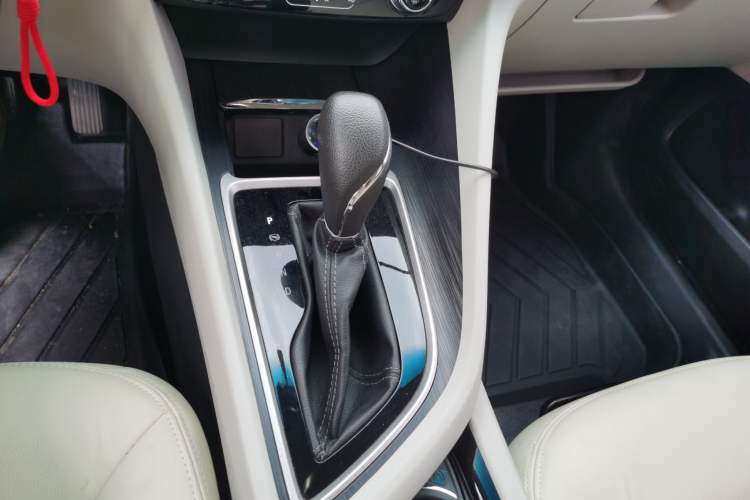 Used Buick GL6 2019 18T 6-Seater Elite Version China VI Standard
