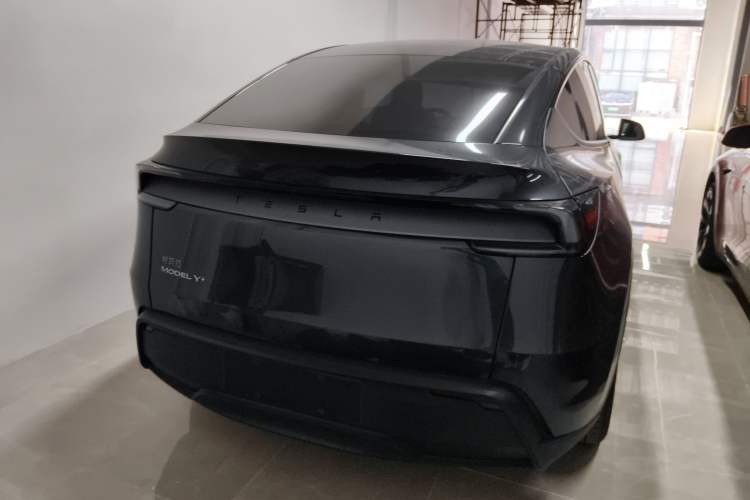 Used Tesla Model Y 2026 Facelifted Long-Range Rear-Drive Model