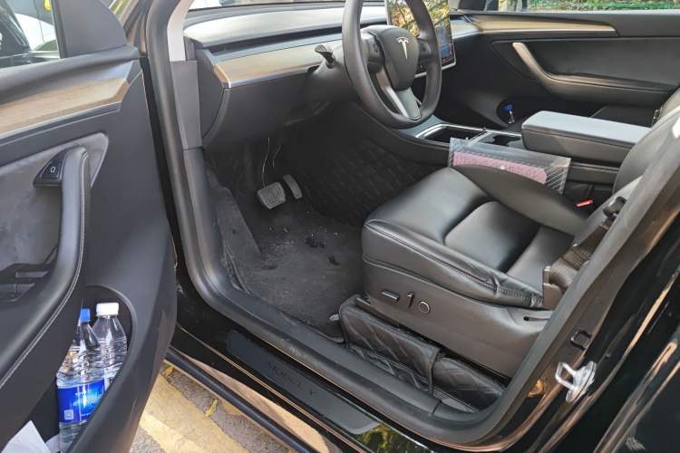 Used Tesla Model Y 2021 Standard Range Rear-Wheel Drive Version