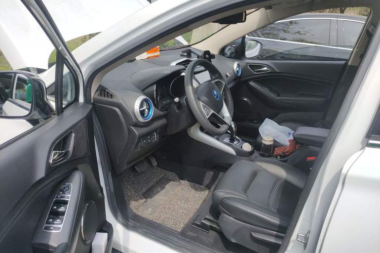 Used BYD Yuan New Energy 2018 EV360 Smart Connect Cool Edition
