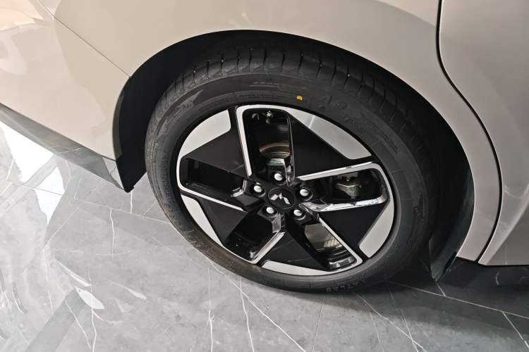 Used Wuling Xingguang 2024 Co-Creation Edition 510 Advanced Model