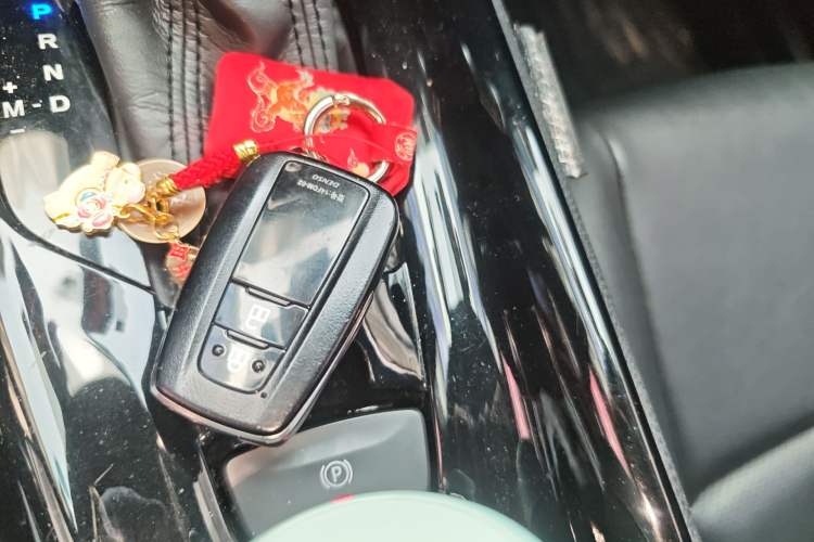 Used Toyota C-HR 2018 2.0L Leading Edition China VI
