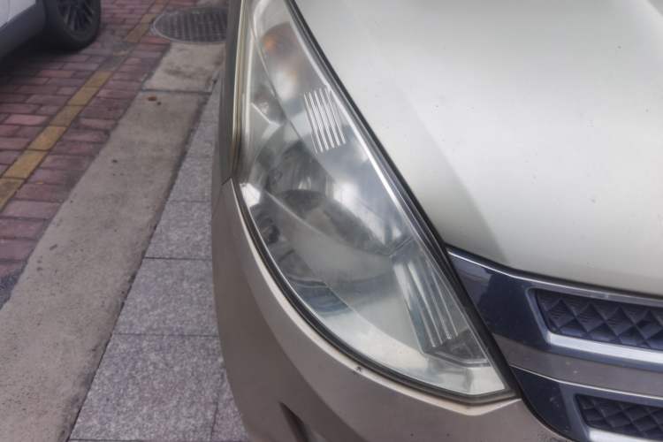 Used Wuling Rongguang V 2016 1.5L Standard Version
