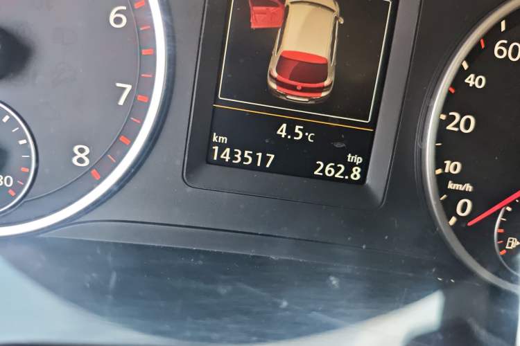 Used Volkswagen Tiguan L 2015 1.8TSI Automatic Two-Wheel Drive Luxury Model
