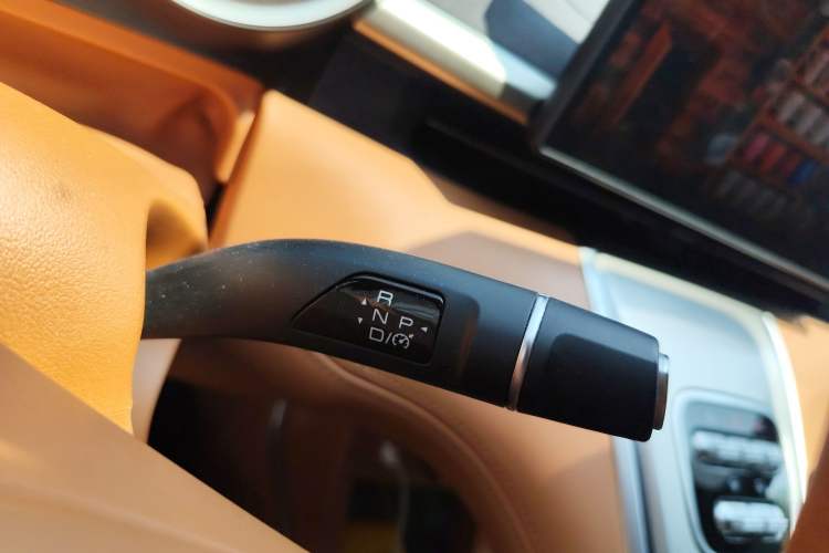 Used ORA Lightning Cat 2022 555 km Luxury Edition