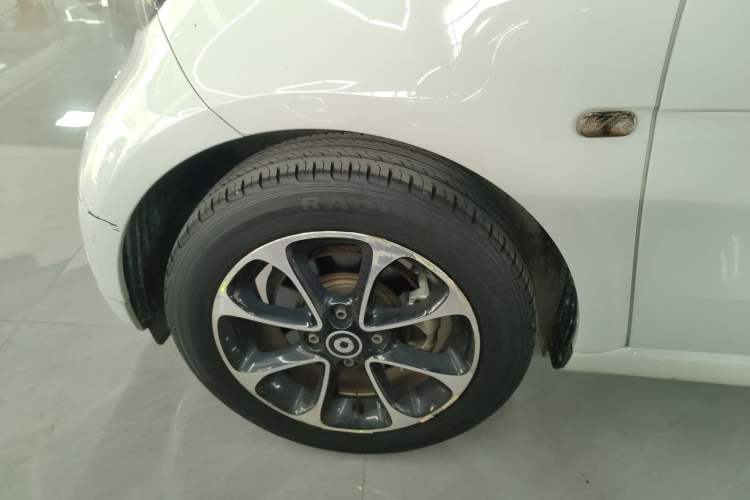 Used smart fortwo 2015 1.0L 52 kW hardtop Dynamic version
