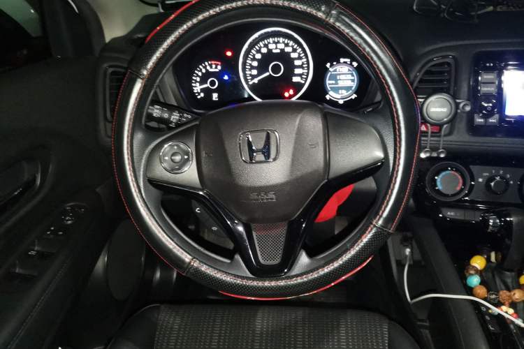 Used Honda Vezel 2016 1.8L CVT Front-Wheel Drive Pioneer Edition