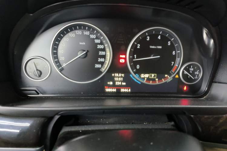 Used BMW 5 Series 2013 525Li Luxury Model