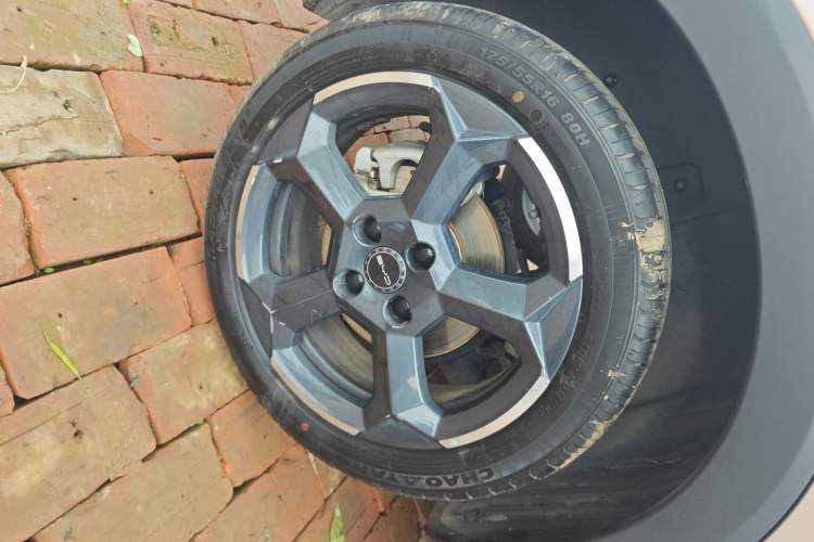 Used BYD Seagull 2024 Honor Edition 305km Freedom Version Right Rear Wheel Hub