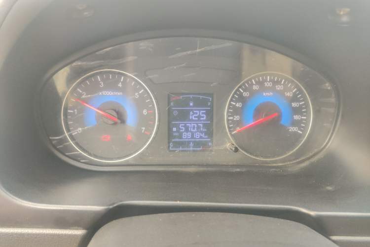 Used Dongfeng Fengon 330 2016 1.5L Manual Enjoyment Model DK15 Instrument Cluster