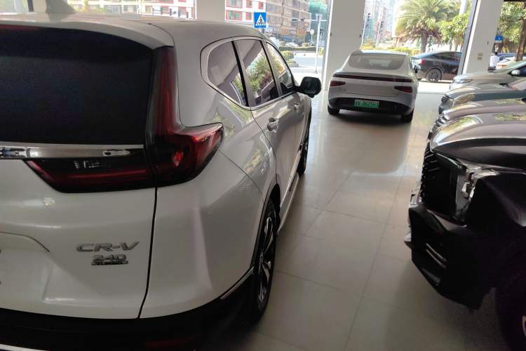 Used Honda CR-V 2021 240TURBO CVT 2WD Fashion Edition