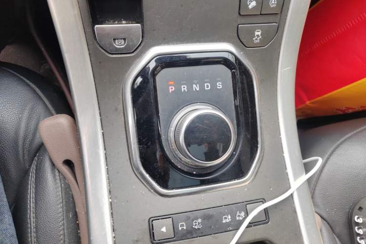 Used Land Rover Range Rover Evoque 2018 240PS PURE Style Edition
