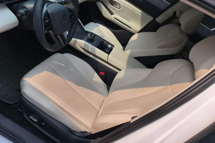 Used BYD Qin L 2024 DM-i 120KM Leading Model
