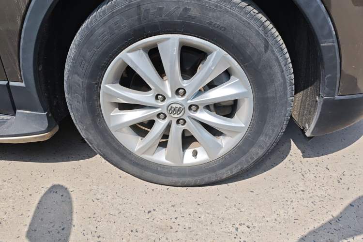 Used Buick Envision 2016 28T Four-Wheel Drive Elite Version Right Front Wheel Hub