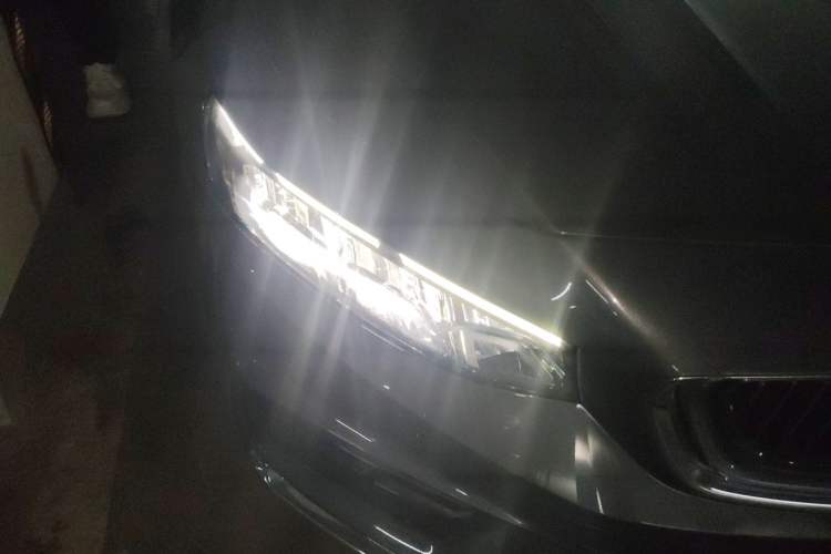 Used Geely Auto Preface 2021 2.0TD Luxury Version Right Front Headlight