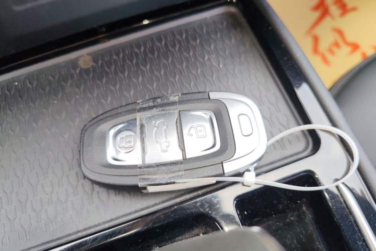 Used Hongqi E-QM5 2021 Charging Version Flagship Edition
