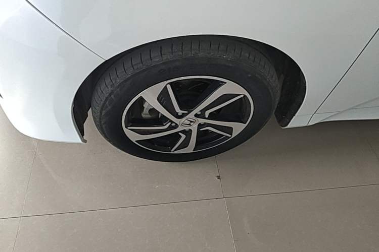 Used Honda Odyssey 2015 Revised 2.4L Luxury Edition
