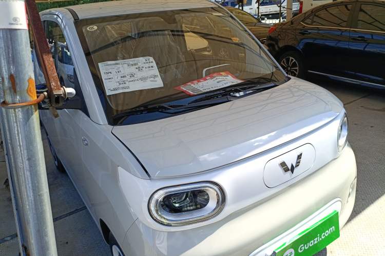 Used Wuling Hongguang MINIEV 2024 3rd Generation 215km Youth Edition