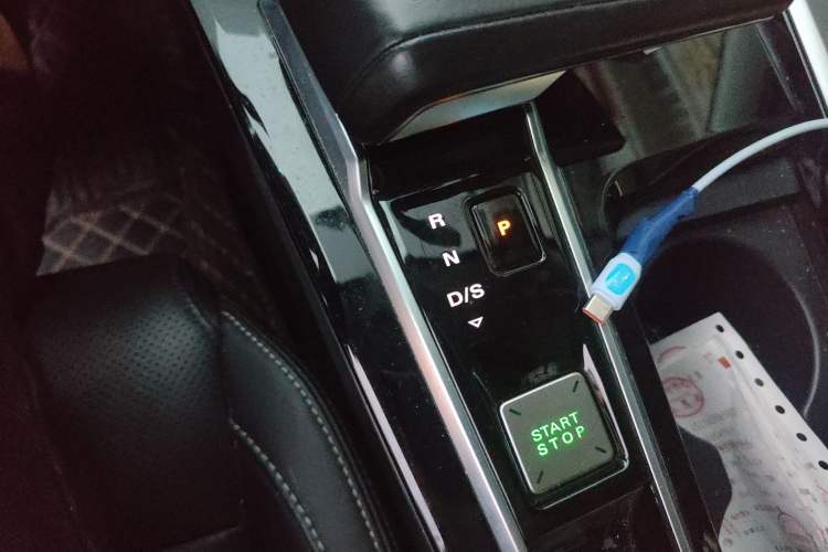 Used MG ONE 2022 β-Comfortable Living Series 1.5T Fully Satisfying Version 1078 Gear Lever