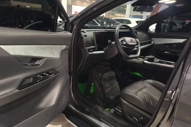 Used CHANGAN UNI-T 2023 Second-Generation 1.5T Prestige Model Driver Seat