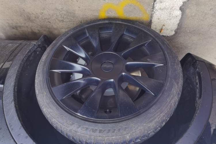 Used Tesla Model Y 2023 Rear-Wheel-Drive Version