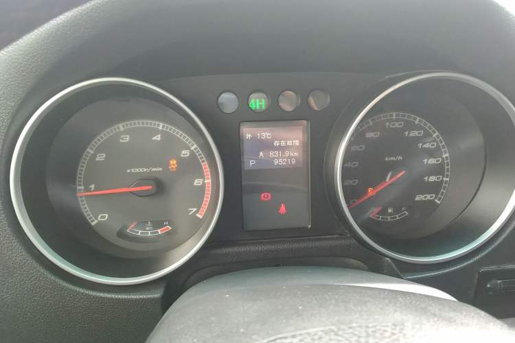 Used BAIC Off-Road BJ40 2016 2.3T Automatic Four-Wheel Drive Premium Edition Odometer Close Up