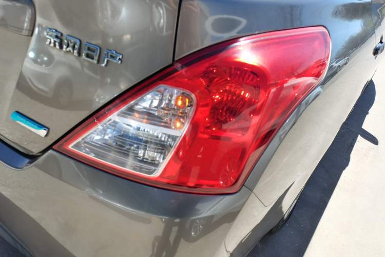 Used Nissan Sunny 2015 1.5XE Manual Comfort Edition Right Rear Taillight