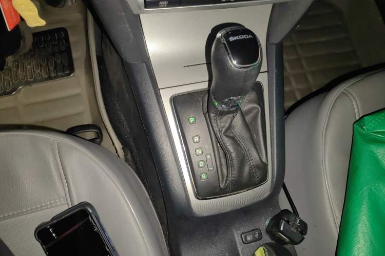 Used Skoda Octavia 2013 1.6L Automatic Yijie Edition
