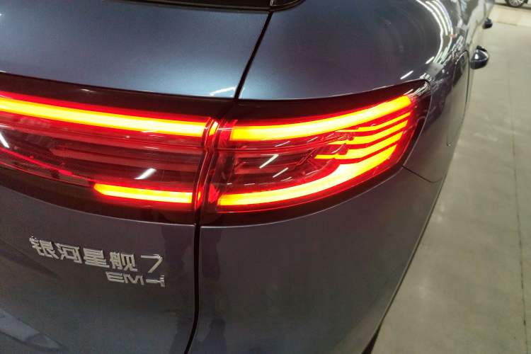 Used Geely Galaxy Galaxy Xingjian 7 EM-i 2025 120km Flagship Edition
