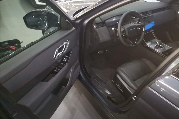 Used Land Rover Range Rover Velar 2024 Dynamic SE
