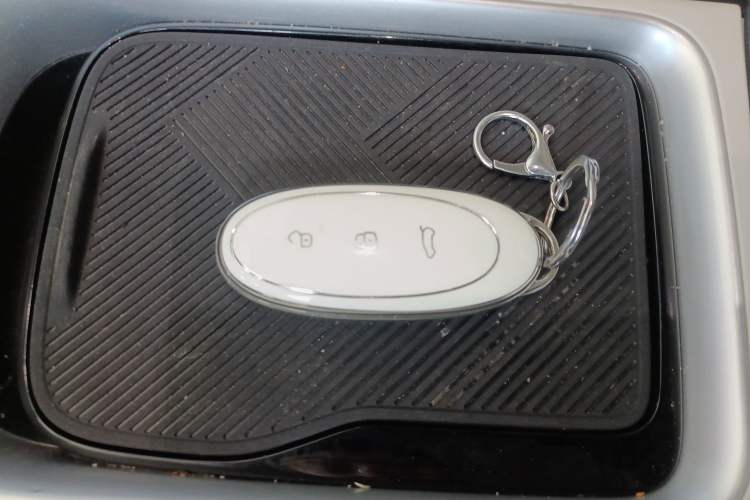 Used Dongfeng NAMMI 01 2026 Model Originality Edition 330Air Interior 1