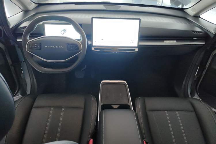 Used Venucia VX6 2023 520 Max Center Console