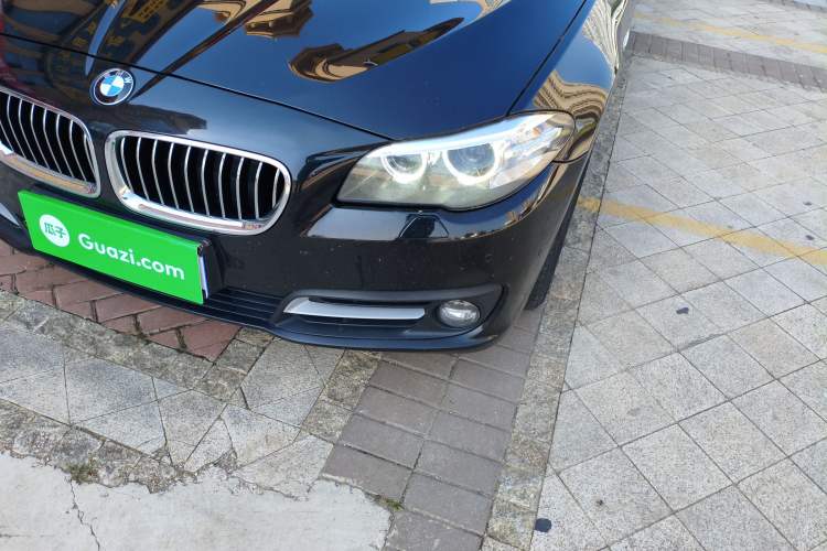 Used BMW 5 Series 2014 520Li Elegant Model
