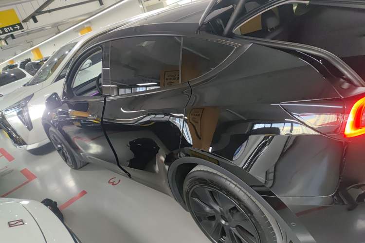 Used Tesla Model Y 2023 Rear-Wheel-Drive Version