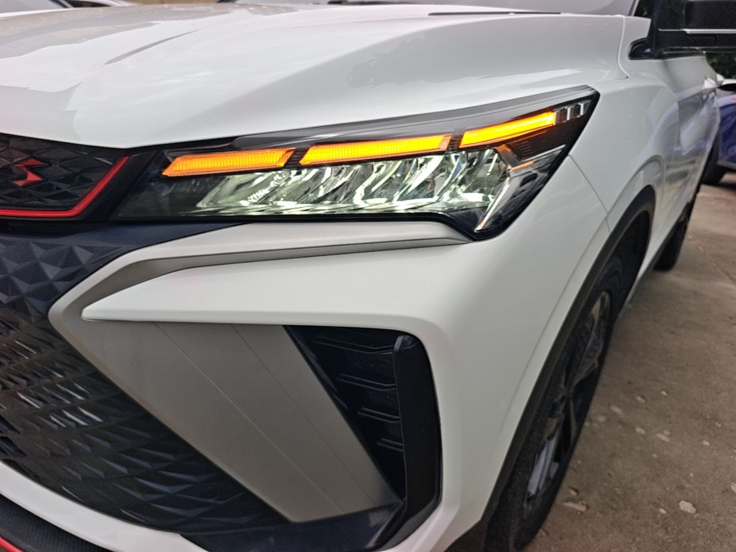 Geely Auto Coolray 2022 Bin Yue COOL 1.5TD DCT Hot Engine Edition — снимка 8