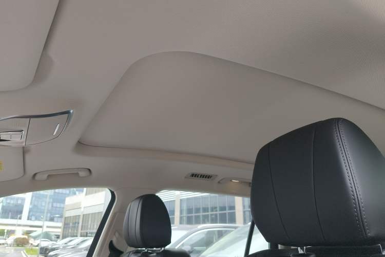 Used Hongqi HS7 PHEV 2024 2.0T PHEV Four-Wheel Drive Flagship Edition 6 Seats Headliner