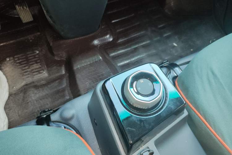 Used Farizon Xingxiang V 2024 Star Enjoy V6E Feature Edition with CATL 41.86 kWh
