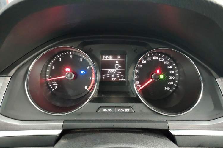 Used Volkswagen Bora 2017 1.6L Automatic Fashion Model