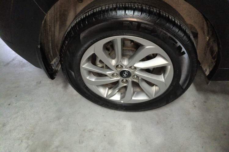 Used Hyundai Tucson 2015 1.6T Dual-Clutch Two-Wheel-Drive Smart Model
