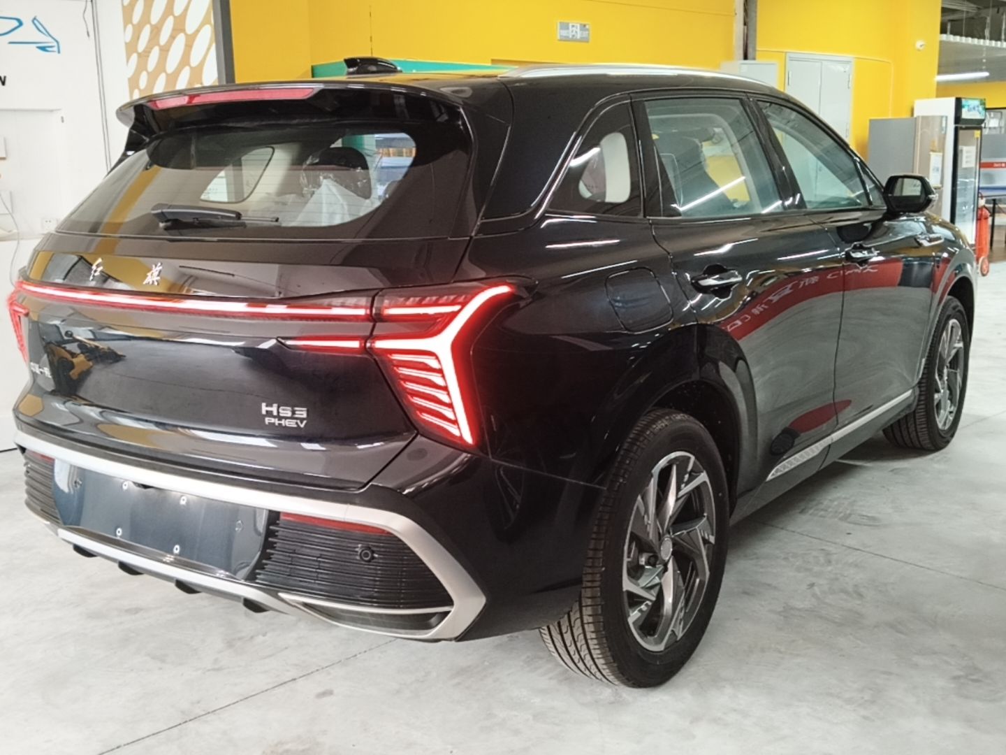 Hongqi HS3 PHEV 2024 PHEV 115km Jingwei Edition — снимка 6