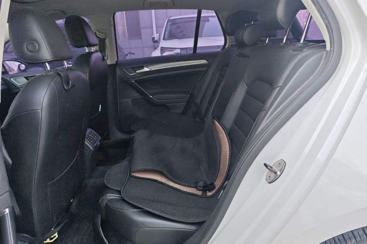 Used Volkswagen Golf 2014 1.4TSI Automatic Luxury Model