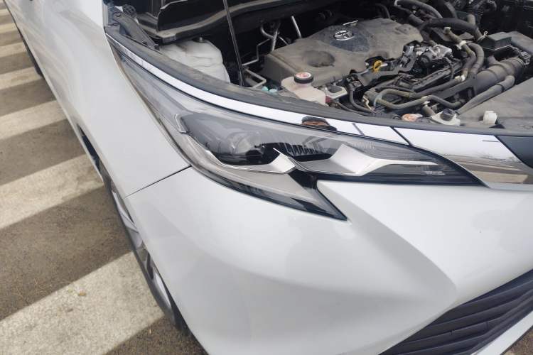 Used Toyota Sienna 2024 2.5L Hybrid Comfort Edition
