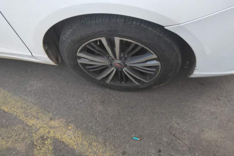 Used Roewe i5 2019 1.5L Manual 4G Connectable Langhao Edition